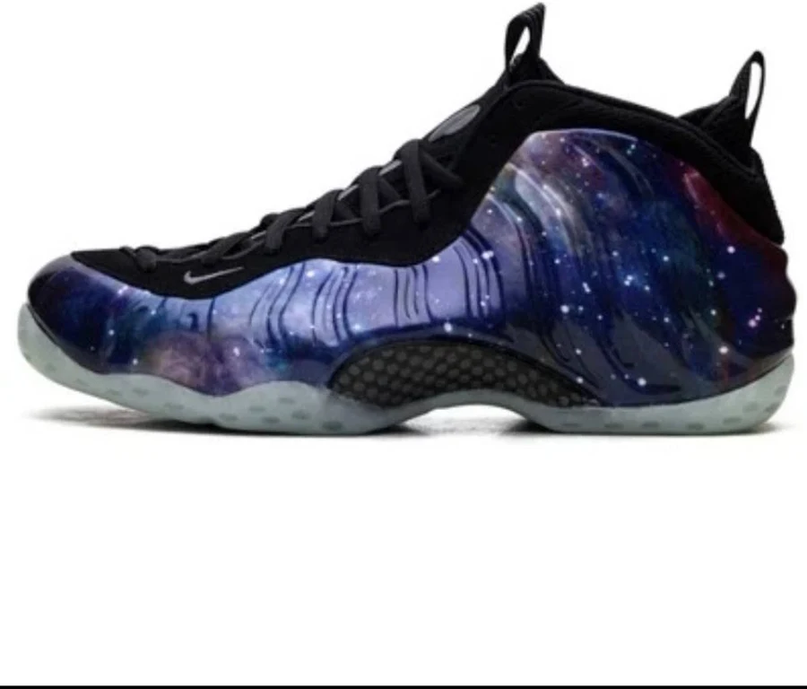 Galaxy Foamposite Size 9.5