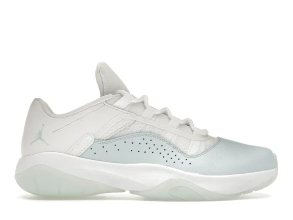 Jordan 11 CMFT Low Igloo (de mujer)