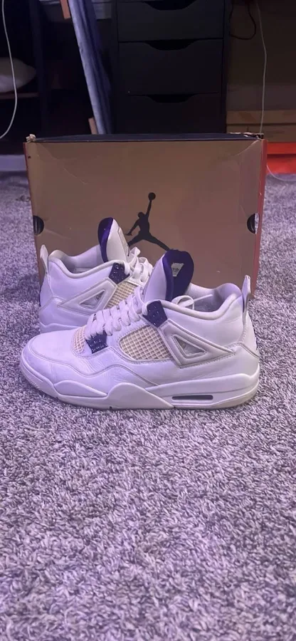 Jordan 4 Metallic Purple