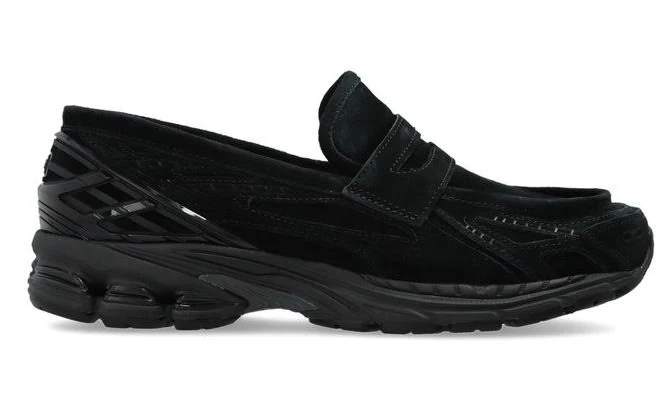 New Balance 1906L Slip-On Sneakers - US7.5