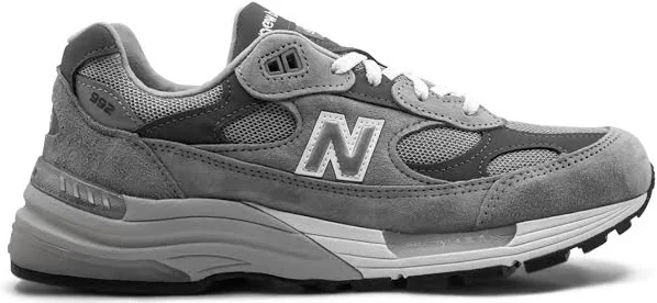 New Balance - 992 "Grey" sneakers - unisex - Calf Leather - 7.5