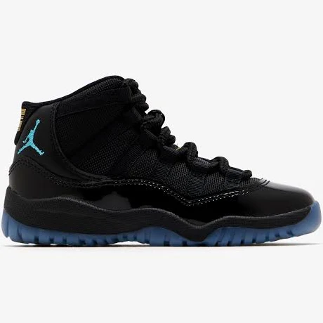 Air Jordan 11 Retro sneakers