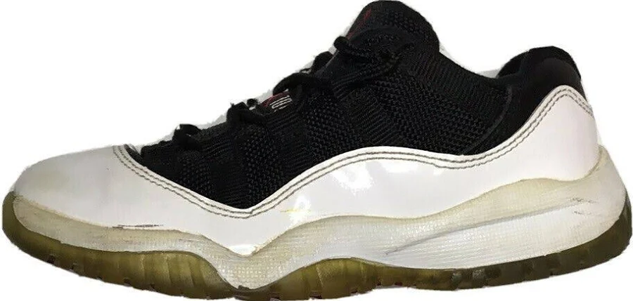 Air Jordan 11 Retro Low 'tuxedo' Shoes White/black Boys (size 11c)