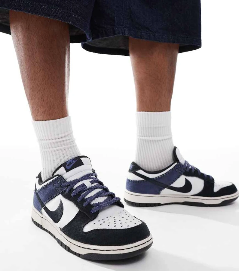 Nike Dunk Low Retro sneakers in navy and white