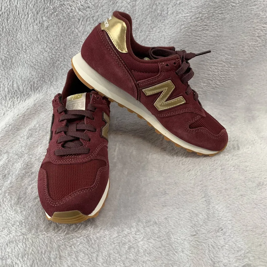 New Balance 373 Mens Burgundy Fashion Sneakers Size 5.5