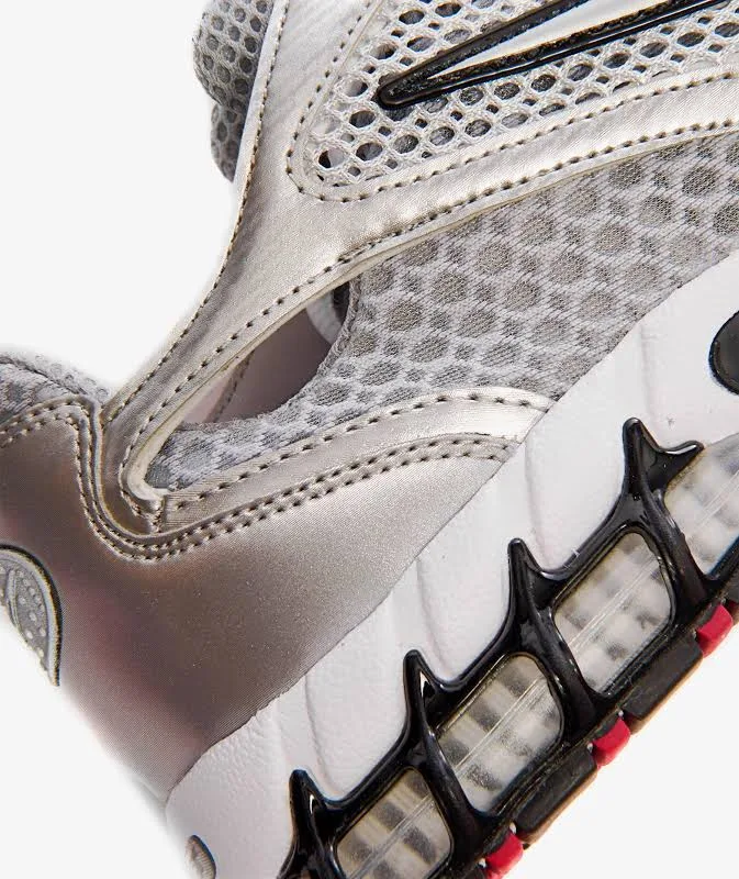 Metallic Silver Nike Spiridon Cage Grey Nike Air Zoom Spiridon Cage M Medium Ash/Taupe Grey/Cave Stone