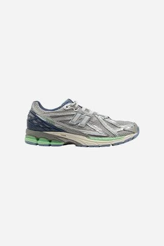 New Balance Men's 1906R in Silver Metallic Size 10.5, Sold by Chrome