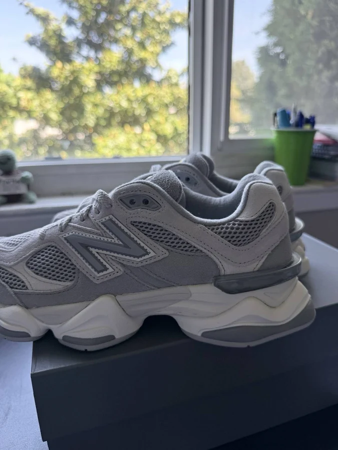 Slate Grey Rain Cloud 9060 Balance