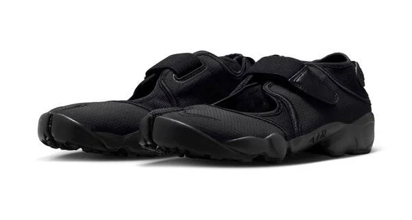 Nike Women's Air Rift Sneakers - Black - Low-top sneakers - 5