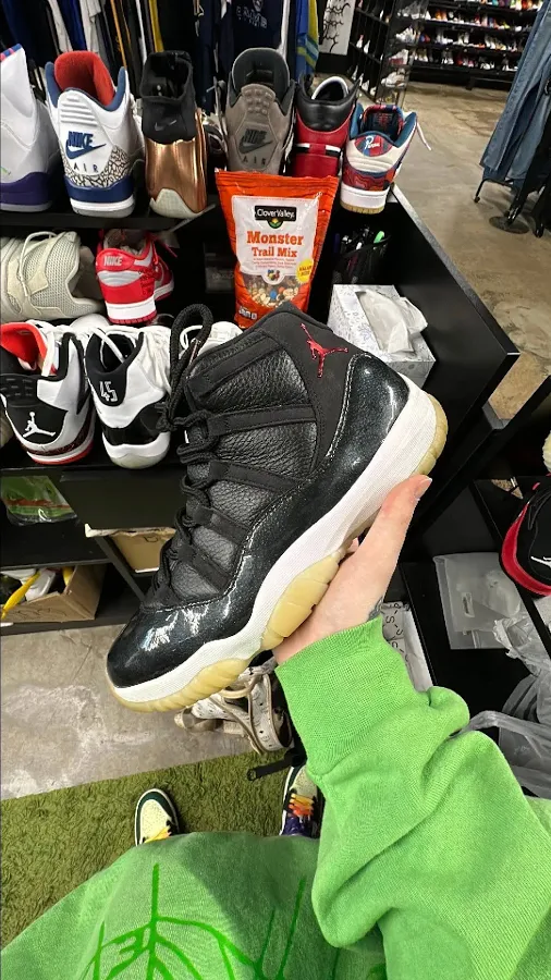Jordan 11 72-10 Size 11.51