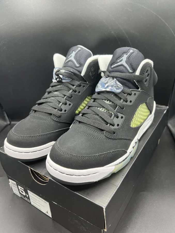 Air Jordan 5 Retro 'oreo' (gs) Size 5y / 6.5 Women’s (440888-035) Ds