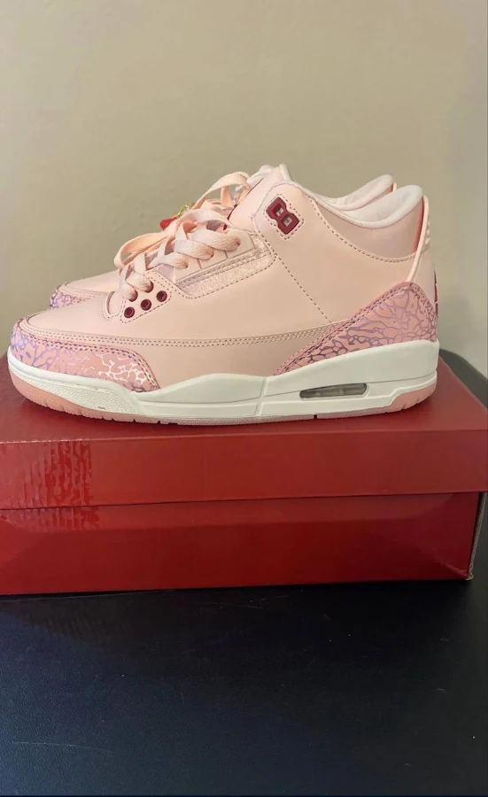 Jordan 3 Valentine's Day Treat Yourself1