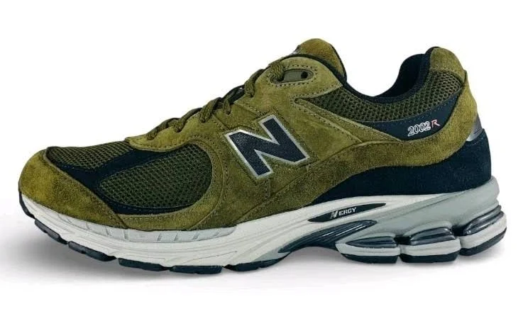 New Balance Women's 2002r Sneakers