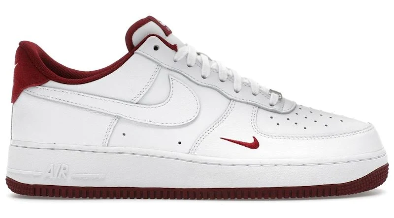 Nike Men's Air Force 1 '07 LV8 Lifestyle Shoes