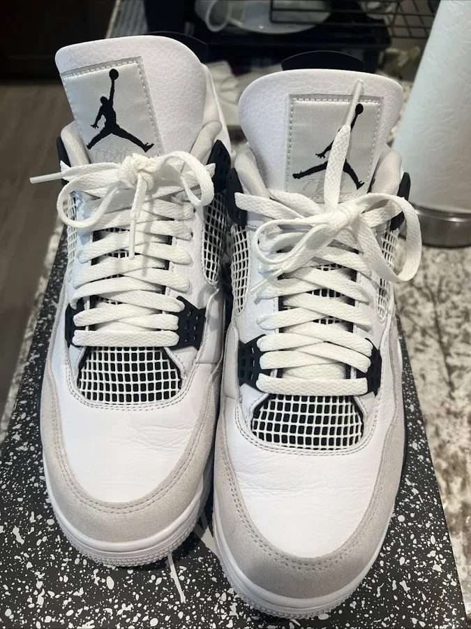 Air Jordan 4 Retro White Black
