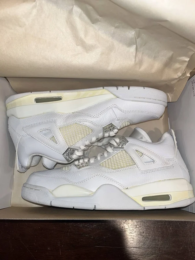 Air Jordan 4 Retro 2006 Pure Money W/ Box 308497-102 Men’s 9 White &