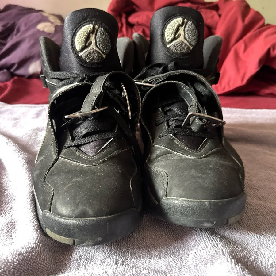 Jordan 8 Retro Chrome