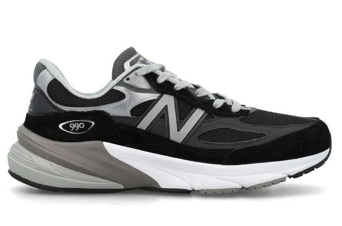New Balance 990V6 Lace-Up Sneakers - US8