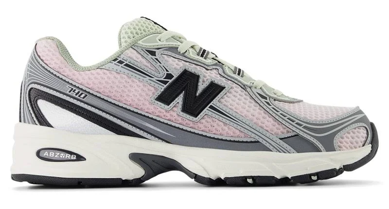 New Balance 740
