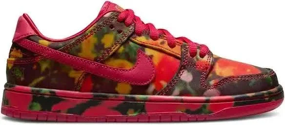 Nike SB Dunk Low The Wizard of Oz Poppy Field1