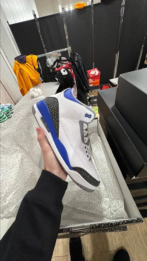 Jordan 3 racer blue1