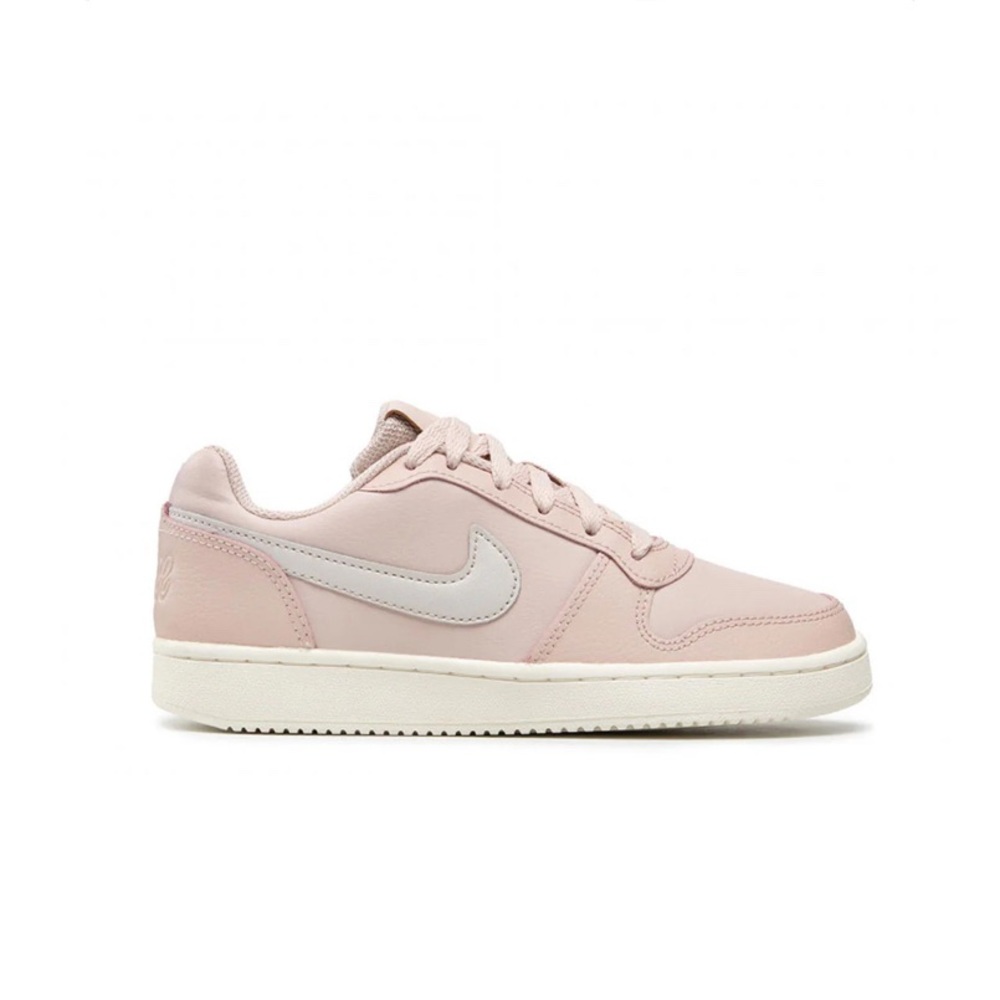 Nike Women's Ebernon low in desert sand/pink.