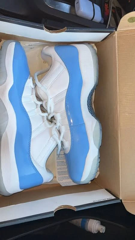 9.5 M Jordan 11 low unc og all DS1