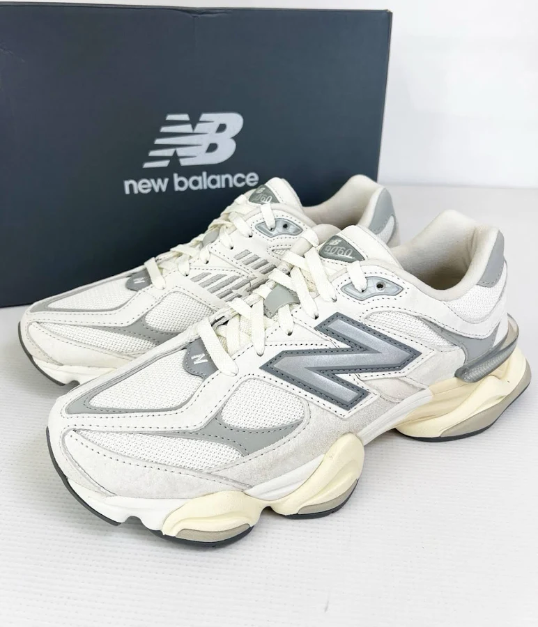Balance 9060 White Grey Unisex Shoes Mens Sz 8 Womens Sz 9.5 With Box