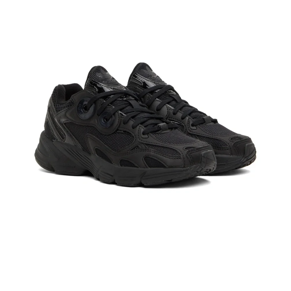 ADIDAS ORIGINALS Black Astir Sneakers