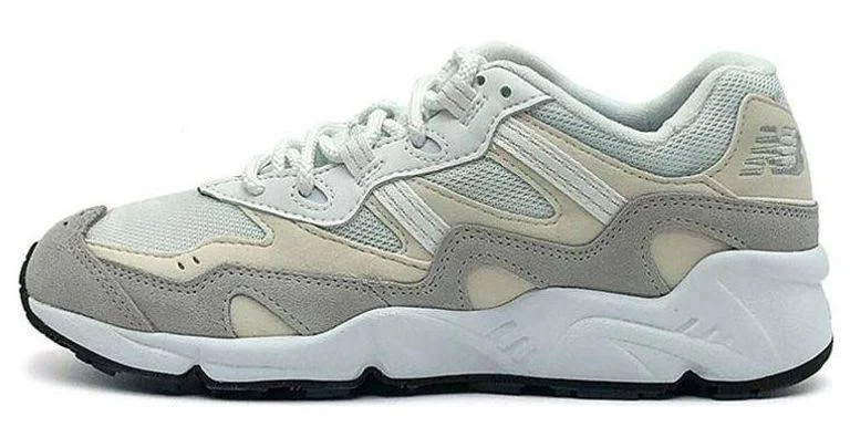 New Balance 850 Mono Pack