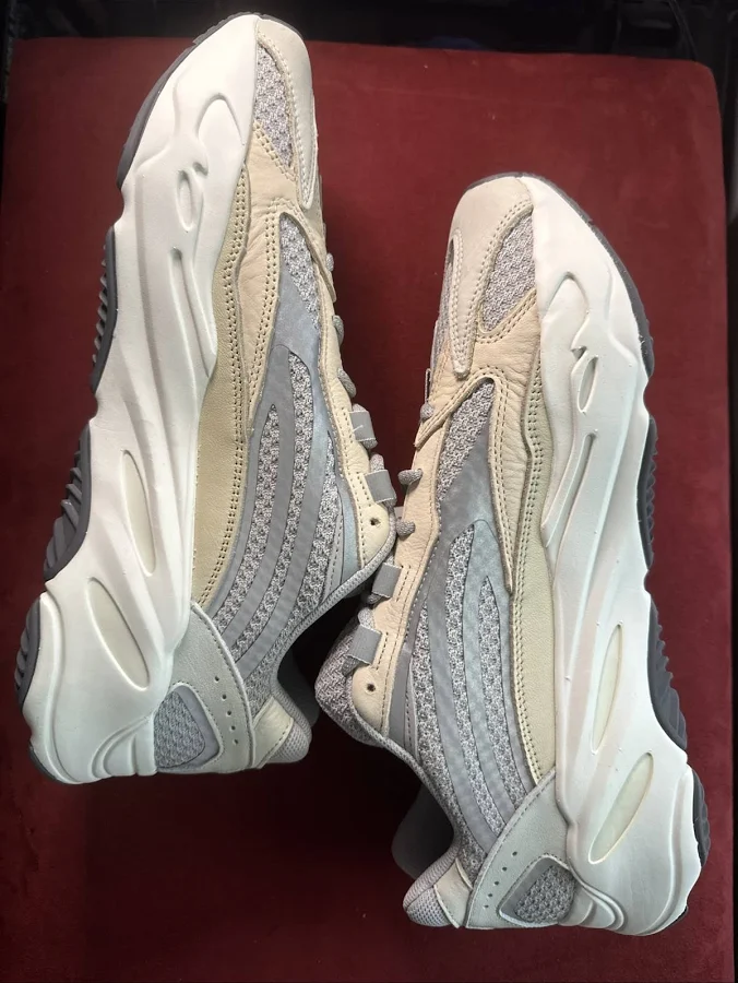 Adidas Yeezy Boost 700 V2 Cream Mens