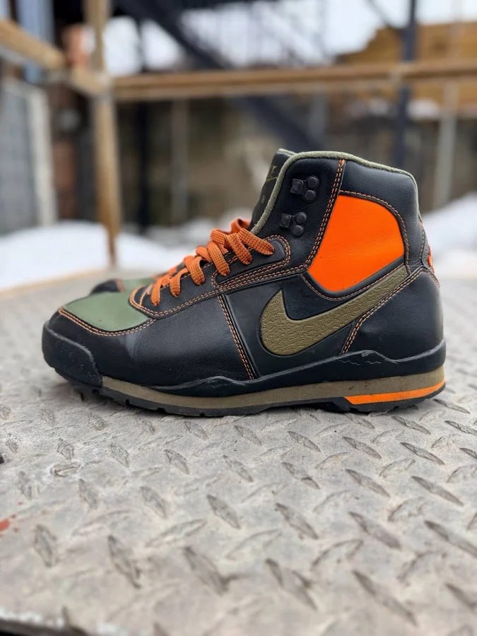 Nike Air Baltoro Boots Vintage 2006 Green Orange Size 11.5