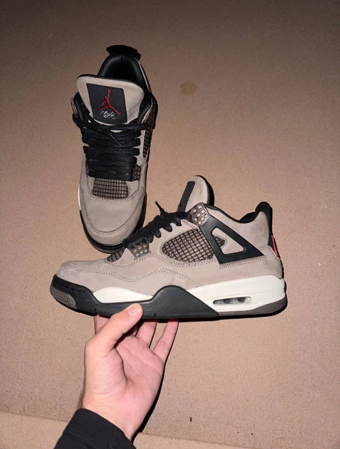 Jordan 4 Travis Scott Olive
