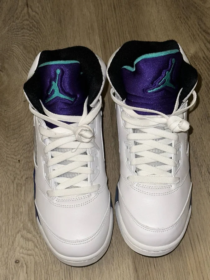 Air Jordan 5 Retro 2025 Grape Women's Sneakers Size 7y/8.5