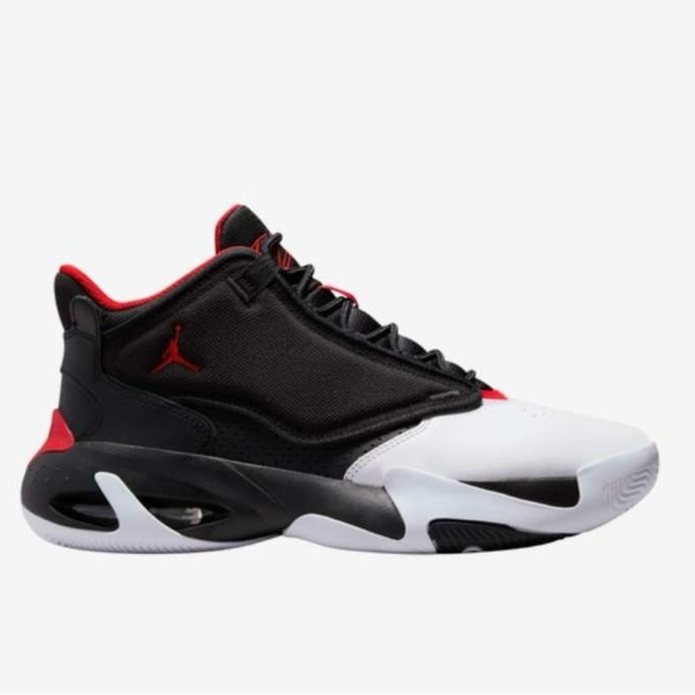 Jordan Max Aura 4 Black / University Red -White