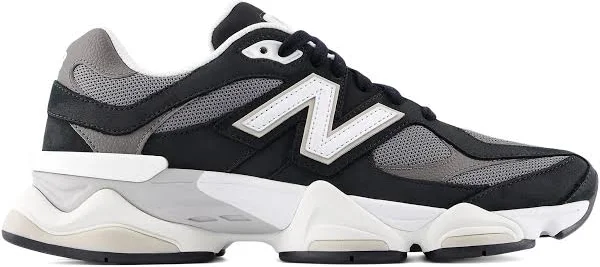 New Balance 9060 SNEAKERS, BLACK / 42