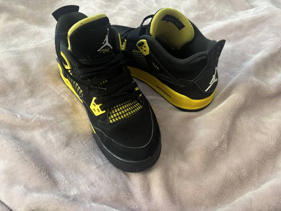 Air Jordan 4 Retro Yellow Thunder