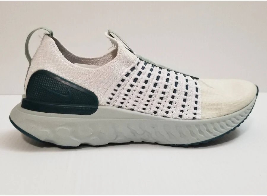 Nike Shoes | Nike React Phantom Run Fk 2 Platinum Tint/Light Silver Do6698-001 Women's Size 6 | Color: Silver | Size: 6 | Messi_K's Closet
