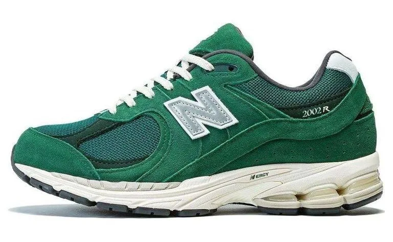 New Balance Men's 2002R 'Suede Pack - Green - Low-top sneakers - 9