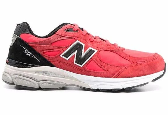 New Balance 990v3 Low-Top Leather Sneakers