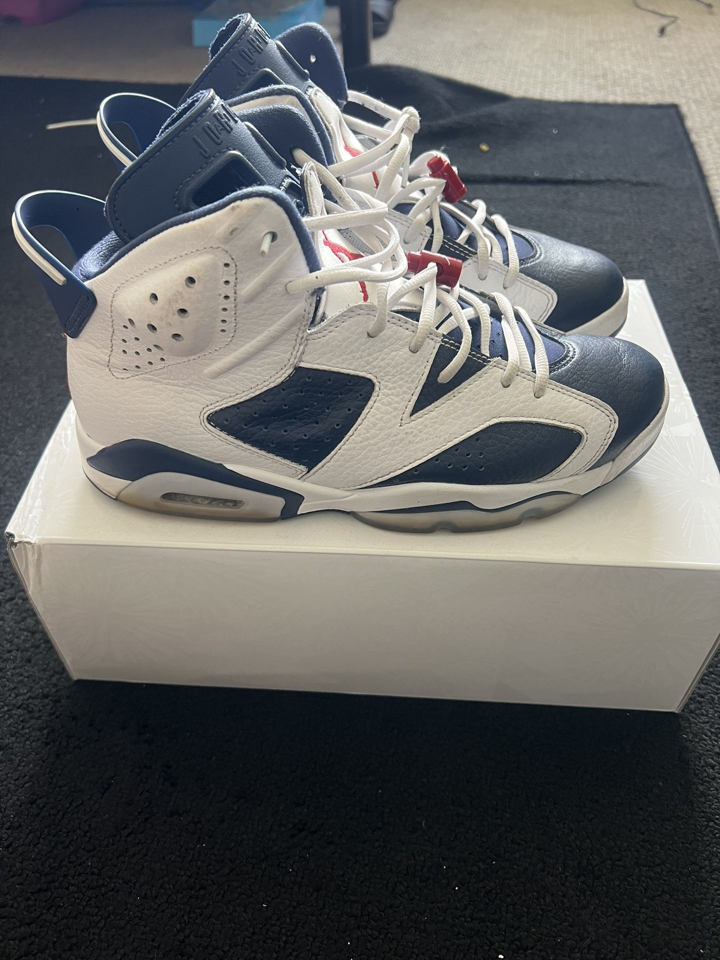 Air Jordan 6 Olympics 9.5 & Accessories
