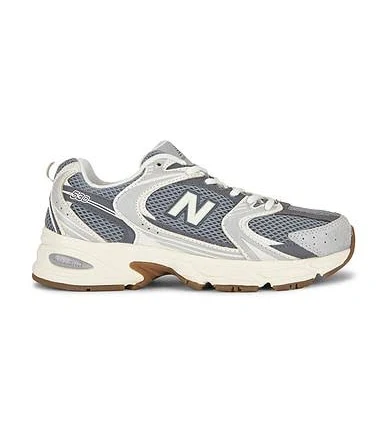 New Balance 530 Sneaker in Grey - size Mens 4.5/Womens 6