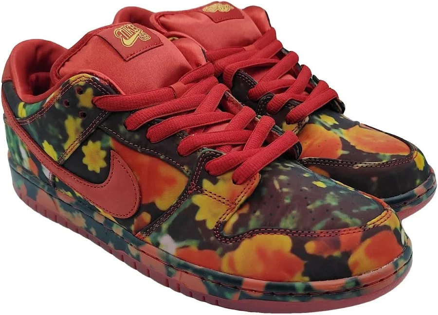 Nike SB Dunk Low The Wizard Of Oz Poppy Field Trainers 45.5 EU