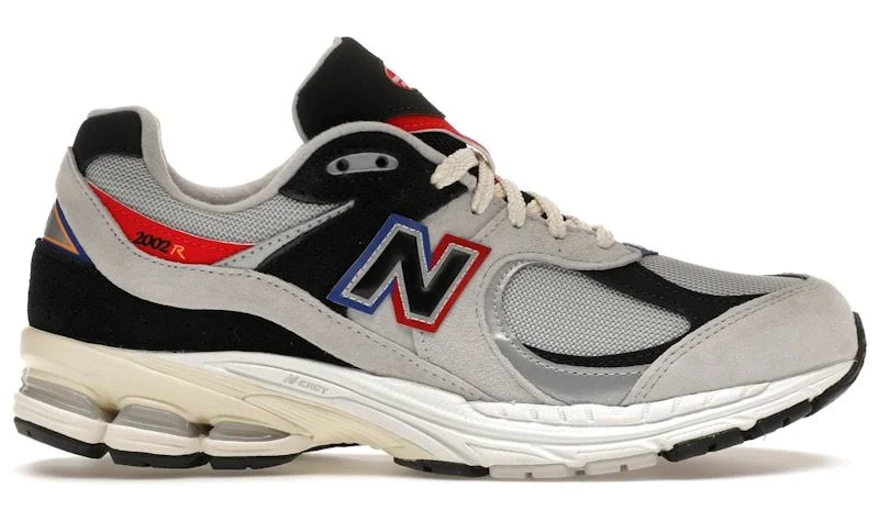 New Balance Men's 2002R Lovers Only