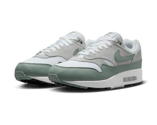 Men’s Nike Air Max 1 PRM "Mica Green” 8