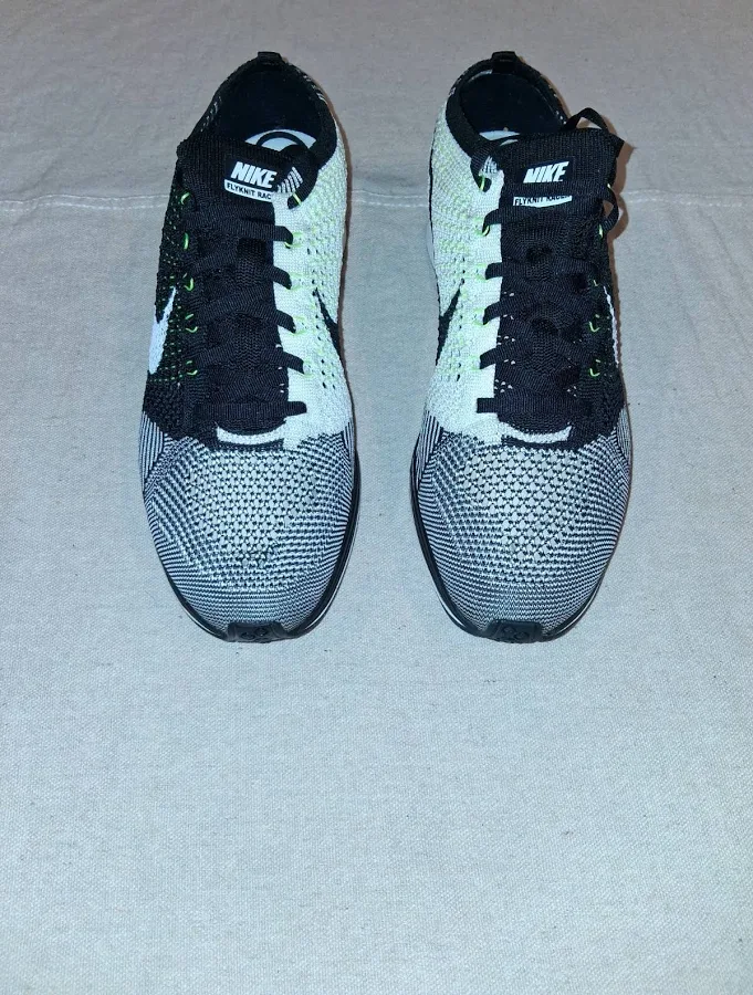 Nike Flyknit Racer Size 11