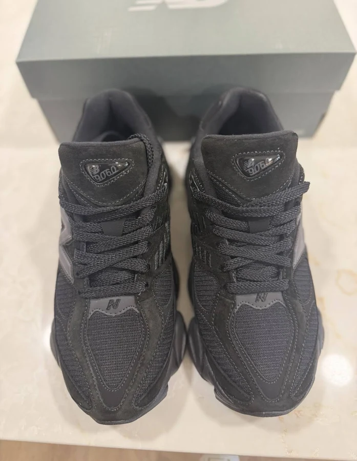 New Balance 9060 Triple Black U9060BPM Men’s 8 Women’s 9.5 Brand