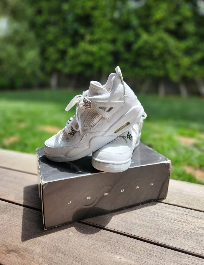 Air Jordan 4 Retro 2006 Pure Money Size 8
