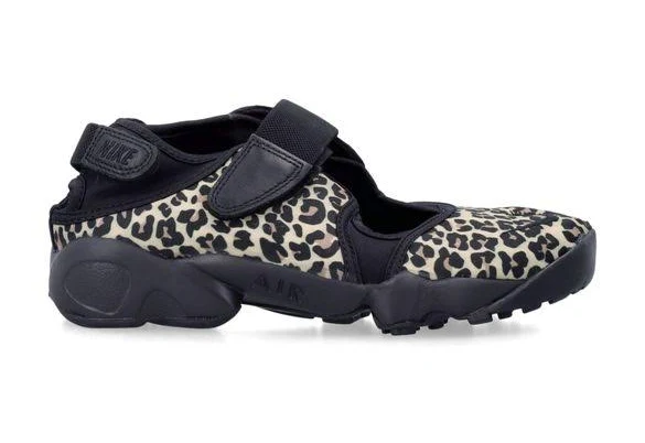 Nike Women's Air Rift 'Black Hemp' Sneakers