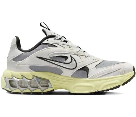Nike Women's Zoom Air Fire Sneakers - White - Low-top sneakers - 8.5
